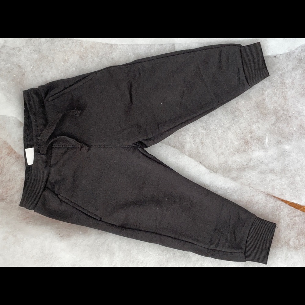 Zara Toddler (boy) black jogger sweatpants